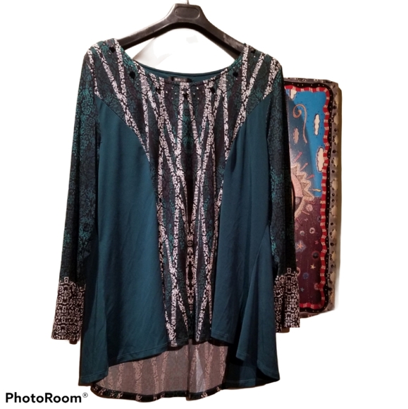 STYLE & CO. Green Sequined Ladies Top (Size 2X) - Picture 3 of 4